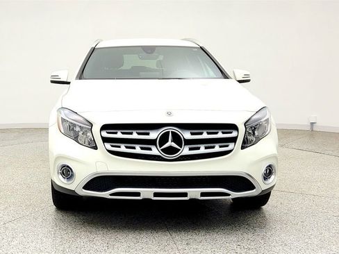 Used 2018 Mercedes-Benz GLA 250 4MATIC image 2