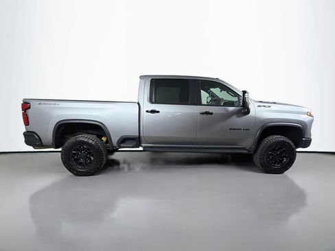 Used 2024 Chevrolet Silverado 2500 ZR2 w/ ZR2 Bison Edition AWD/4WD image 5