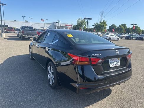 Used 2024 Nissan Altima 2.5 S image 4