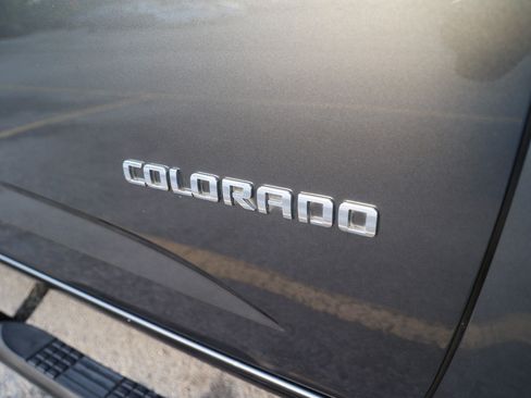 Used 2016 Chevrolet Colorado LT w/ LT Convenience Package RWD image 14