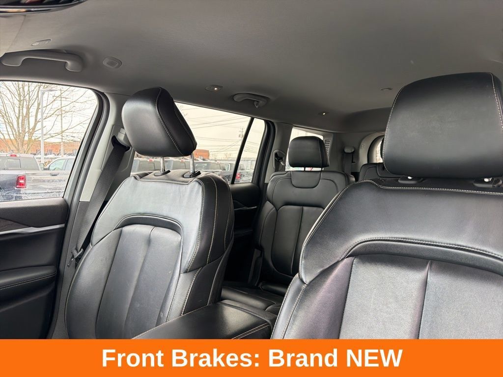 Used 2021 Jeep Grand Cherokee L Limited AWD/4WD image 5