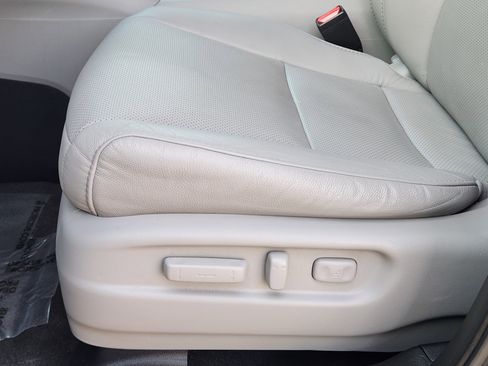 Used 2019 Honda Pilot Elite image 31