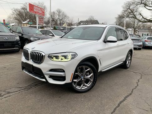 Used 2021 BMW X3 xDrive30e w/ Executive Package image 1
