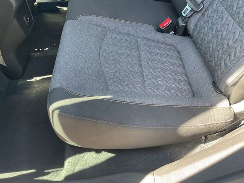 Used 2024 Chevrolet Equinox LT FWD image 35