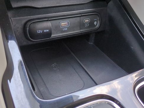 Certified 2025 Kia Telluride S FWD image 23