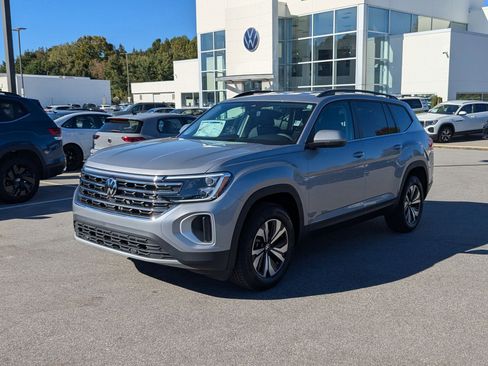 New 2026 Volkswagen Atlas SE image 7