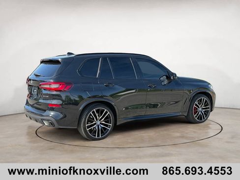 Used 2023 BMW X5 sDrive40i w/ Executive Package RWD image 3