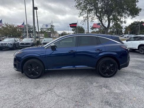 Certified 2025 Nissan Murano SV image 8