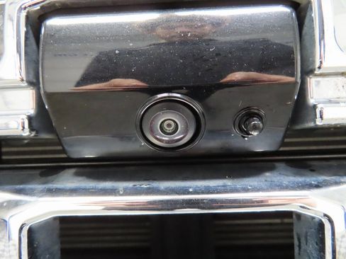 Used 2024 GMC Sierra 3500 Denali w/ Denali Reserve Package image 45