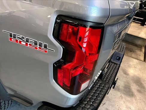 Used 2026 Chevrolet Colorado Trail Boss AWD/4WD image 35
