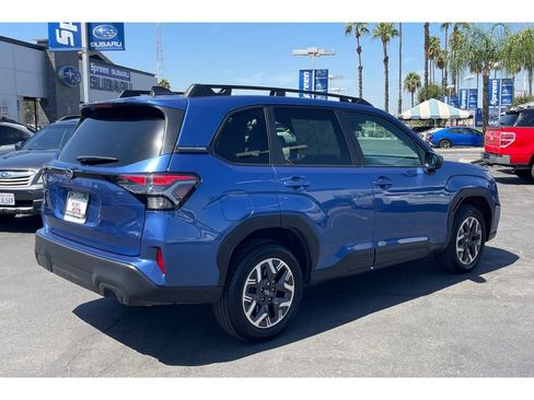 Certified 2026 Subaru Forester Premium AWD/4WD image 5