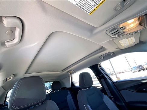 Used 2023 Chevrolet TrailBlazer LT w/ Sun and Liftgate Package image 14