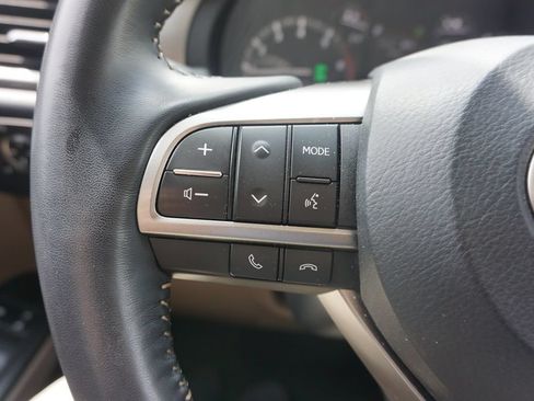 Used 2023 Lexus GX 460 Premium w/ Accessory Package AWD/4WD image 8