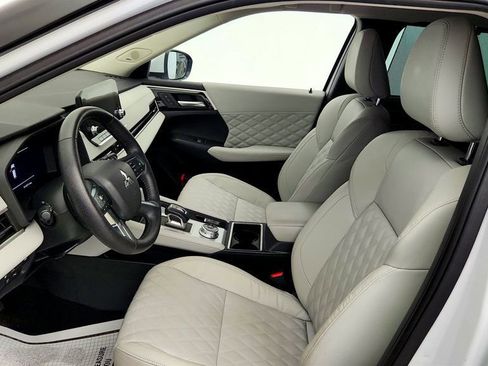 Used 2023 Mitsubishi Outlander SEL AWD/4WD image 21