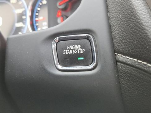 Used 2023 GMC Acadia Denali w/ Denali Technology Package image 17