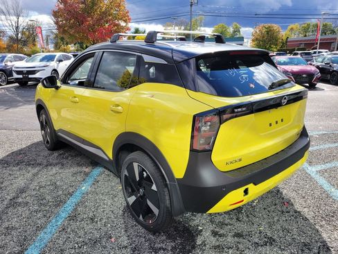 New 2026 Nissan Kicks SR w/ Cold Weather Package image 8