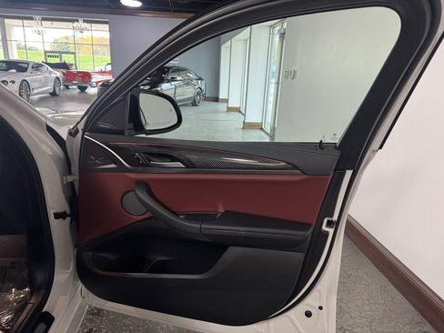 Used 2023 BMW X4 M40i w/ Premium Package image 22