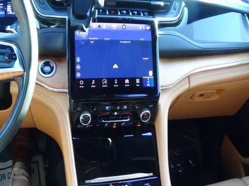 Certified 2024 Jeep Grand Cherokee L Summit image 25