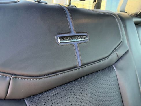 Used 2025 Ford F150 Platinum image 39