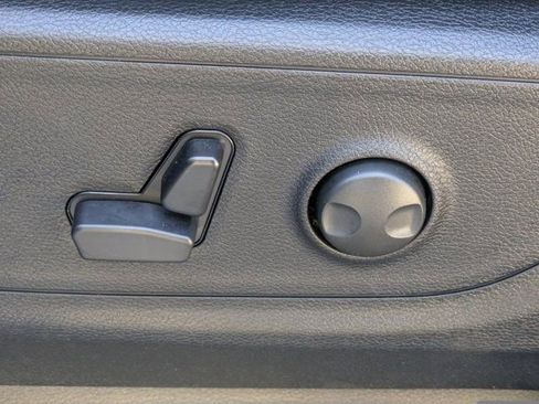 New 2026 RAM 1500 Big Horn AWD/4WD image 17