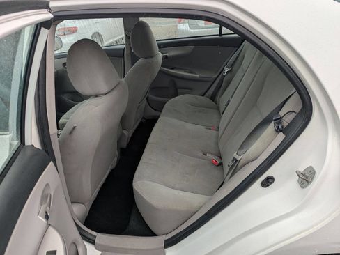 Used 2013 Toyota Corolla LE image 14