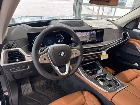 New 2026 BMW X7 xDrive40i image 18