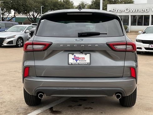 Used 2023 Ford Escape ST-Line image 6