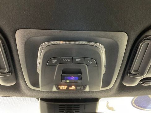 Used 2023 Toyota Corolla SE image 21