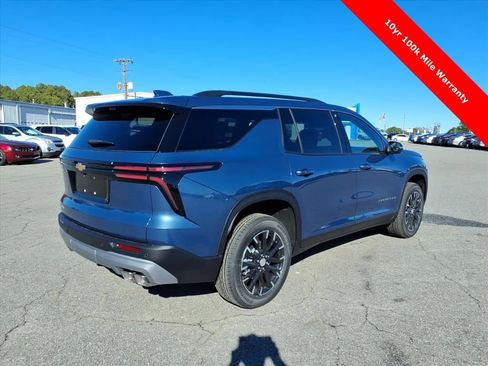 New 2026 Chevrolet Traverse LT w/ Sun and Wheel Package image 5