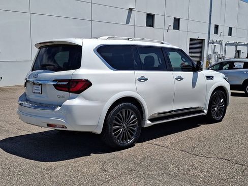 Used 2024 INFINITI QX80 Sensory w/ Cargo Package AWD/4WD image 9