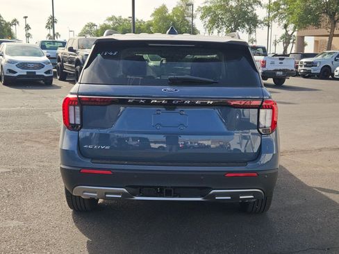 New 2026 Ford Explorer Active w/ Active Comfort Package image 3