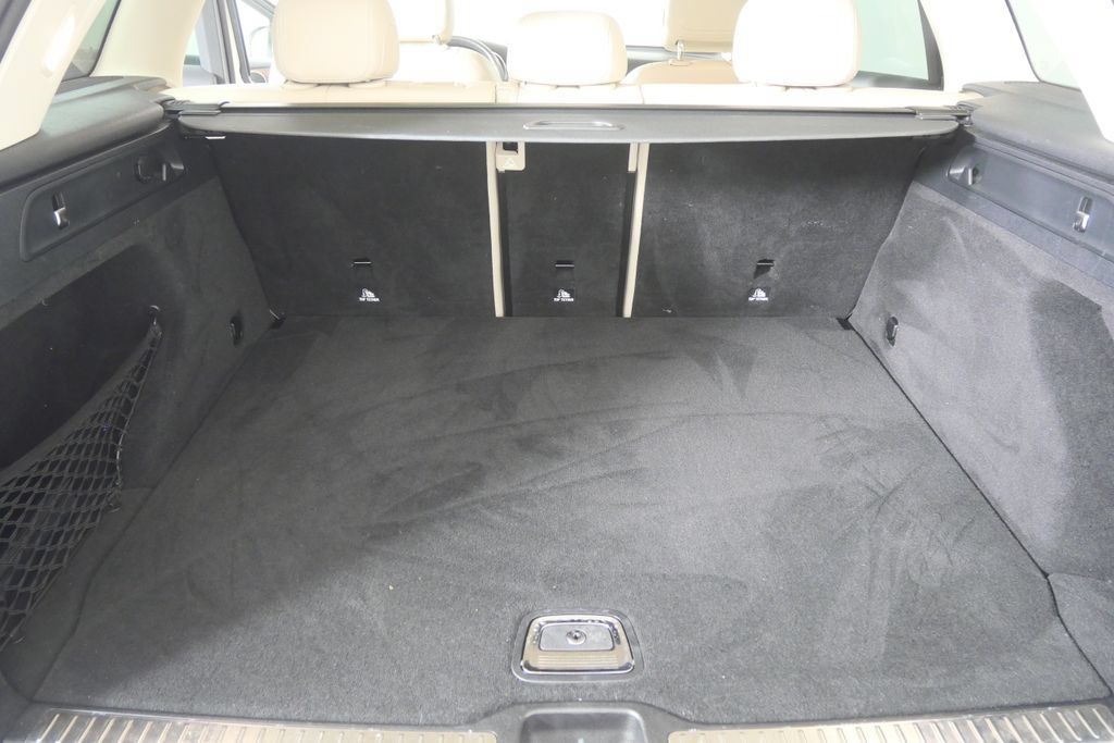 Used 2021 Mercedes-Benz GLC 300 4MATIC image 16