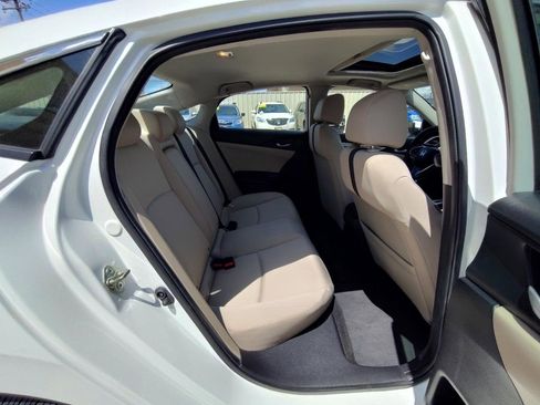 Used 2017 Honda Civic EX image 39