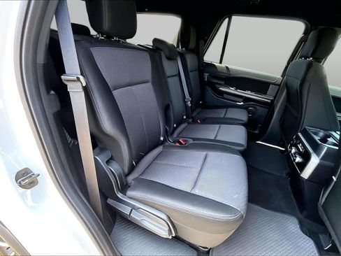 Used 2019 Ford Expedition XLT RWD image 19
