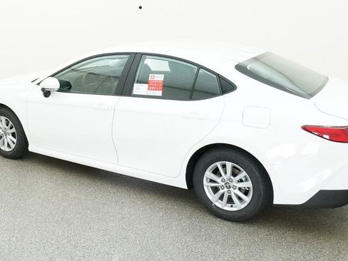 Used 2026 Toyota Camry LE FWD image 7