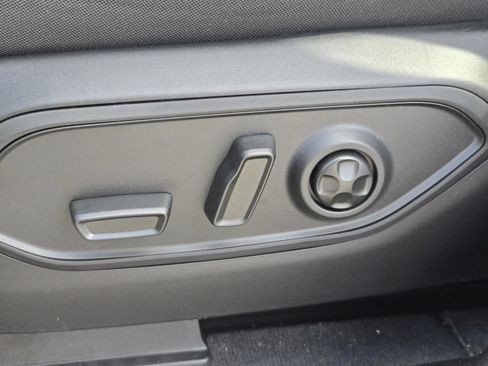 New 2026 Jeep Grand Cherokee Laredo RWD image 24