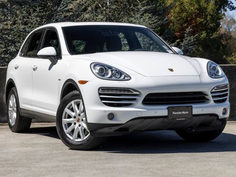 Used 2013 Porsche Cayenne Diesel AWD/4WD image 6