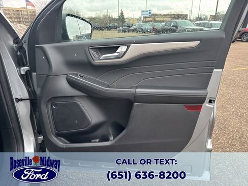 Used 2022 Ford Escape SEL image 36