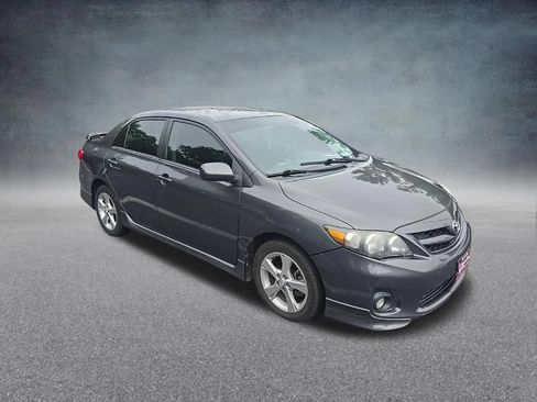 Used 2013 Toyota Corolla S FWD image 2
