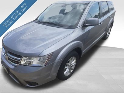 Used 2016 Dodge Journey SXT w/ Comfort/Convenience Group