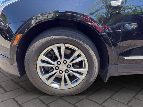 Used 2020 Cadillac XT5 Premium Luxury w/ LPO, Illumination Package FWD image 21
