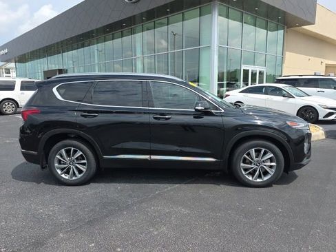 Used 2019 Hyundai Santa Fe Limited FWD image 17