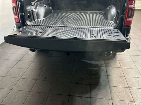Used 2024 RAM 1500 Laramie AWD/4WD image 11