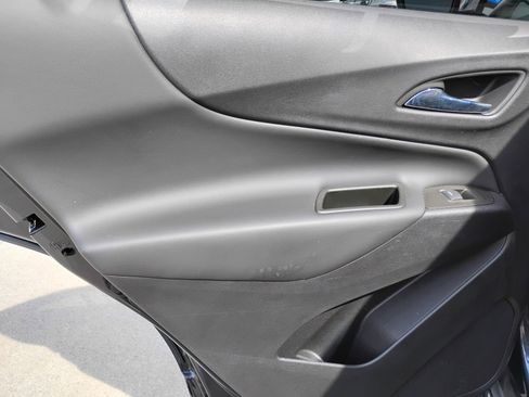 Used 2023 Chevrolet Equinox LT image 16