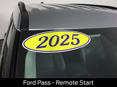 Certified 2025 Ford Explorer Active w/ Active Comfort Package AWD/4WD image 12