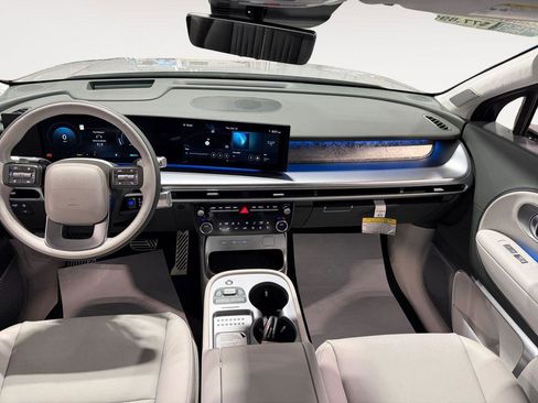 New 2026 Hyundai Ioniq 9 Calligraphy image 17