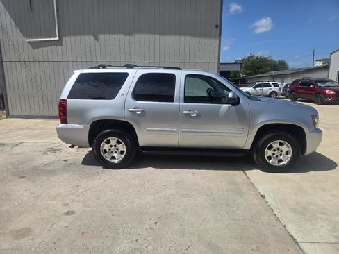 Used 2014 Chevrolet Tahoe LT RWD image 5