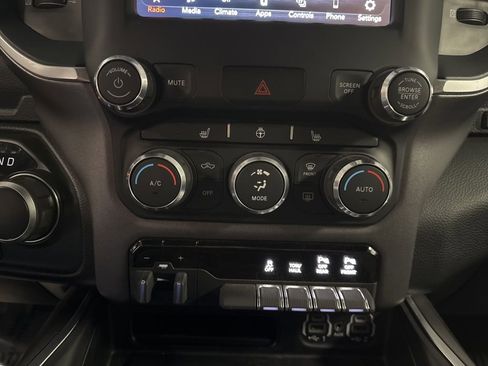 Used 2021 RAM 1500 Big Horn AWD/4WD image 24