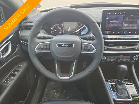Certified 2025 Jeep Compass Limited w/ Sun & Sound Group AWD/4WD image 9