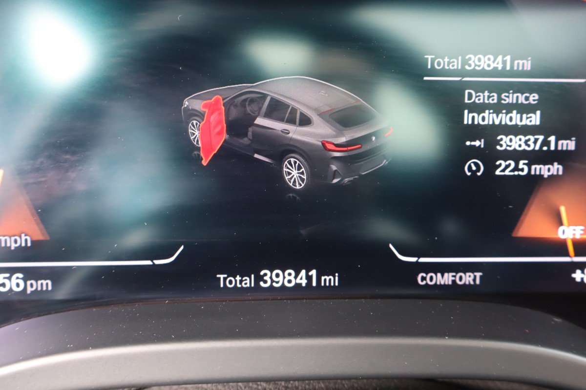Used 2024 BMW X4 xDrive30i w/ Premium Package AWD/4WD image 11